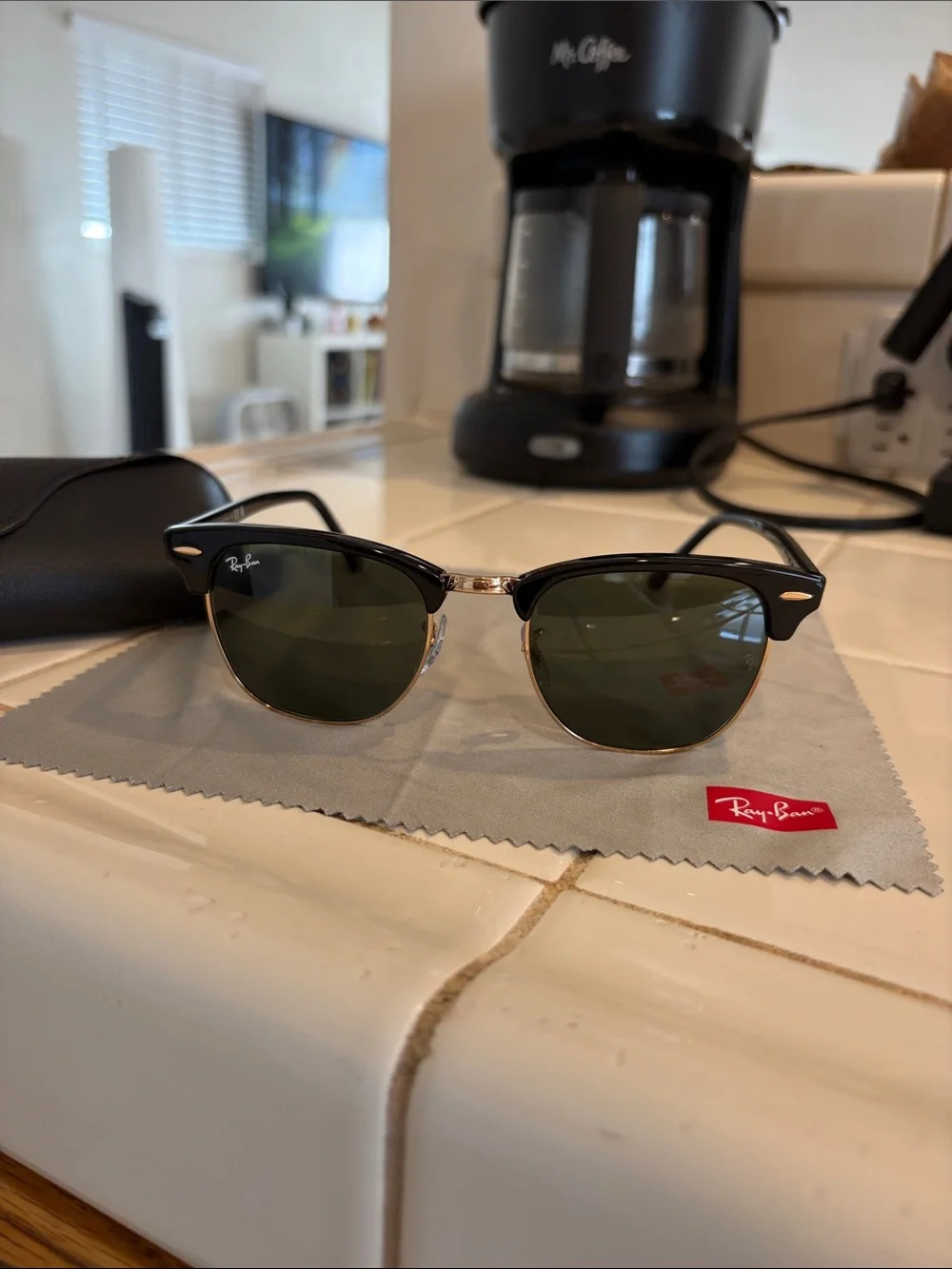Ray-Ban Clubmaster Sunglasses - Black Frames with Green Lenses